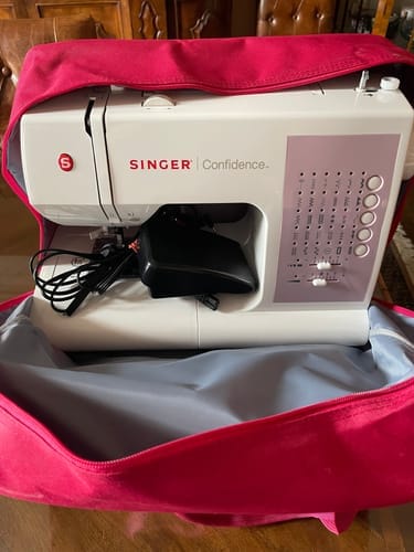Customer photo review of Luxury Sewing Machine Bag - Singer Red
