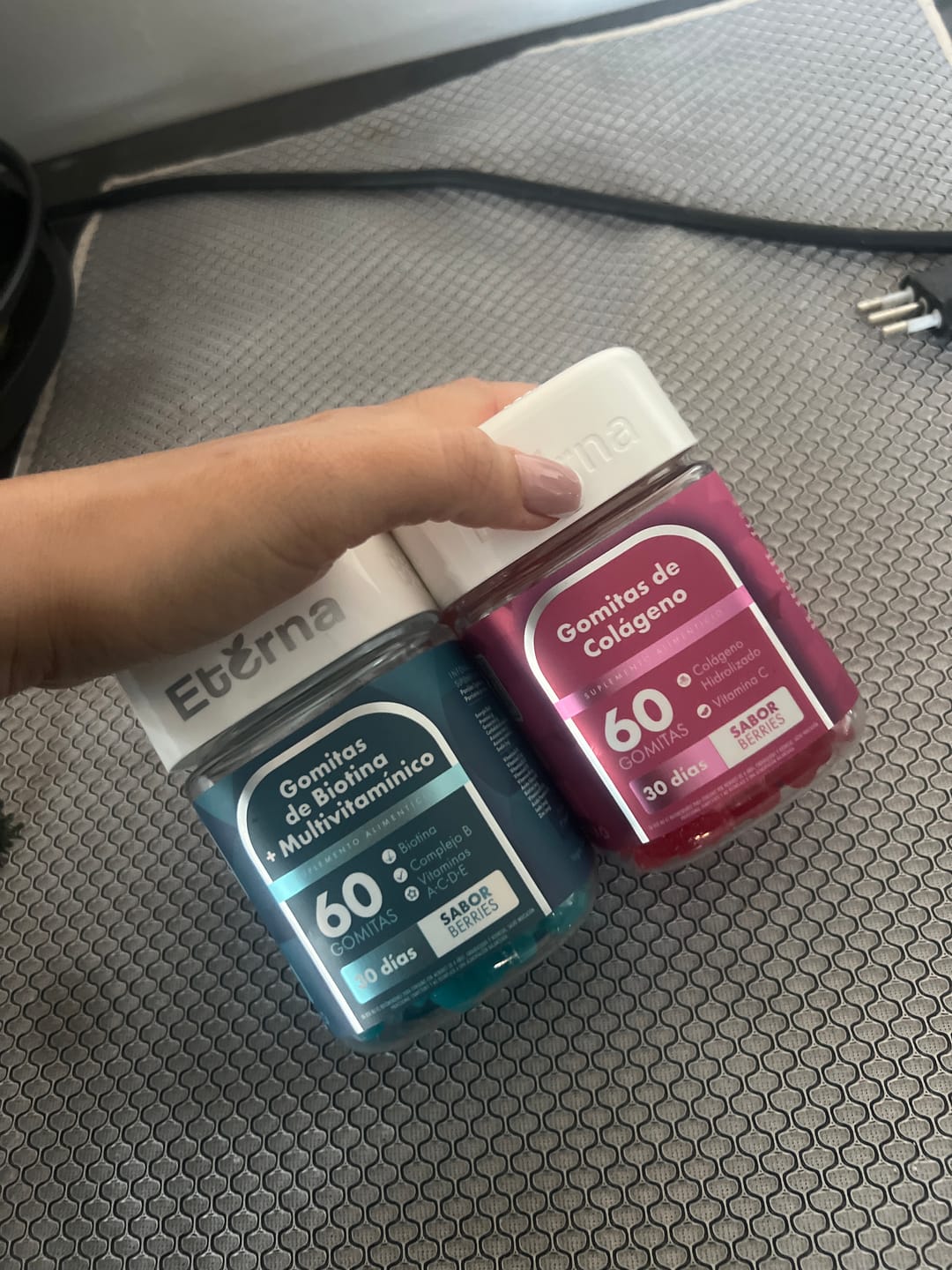 Customer photo review of Pack Biotina + Colágeno