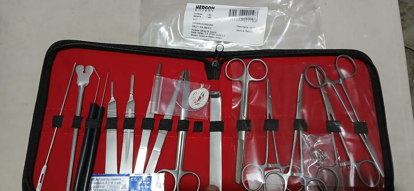 Customer photo review of Estuche de disección de 20 piezas Hergom Silvery | Acero inoxidable