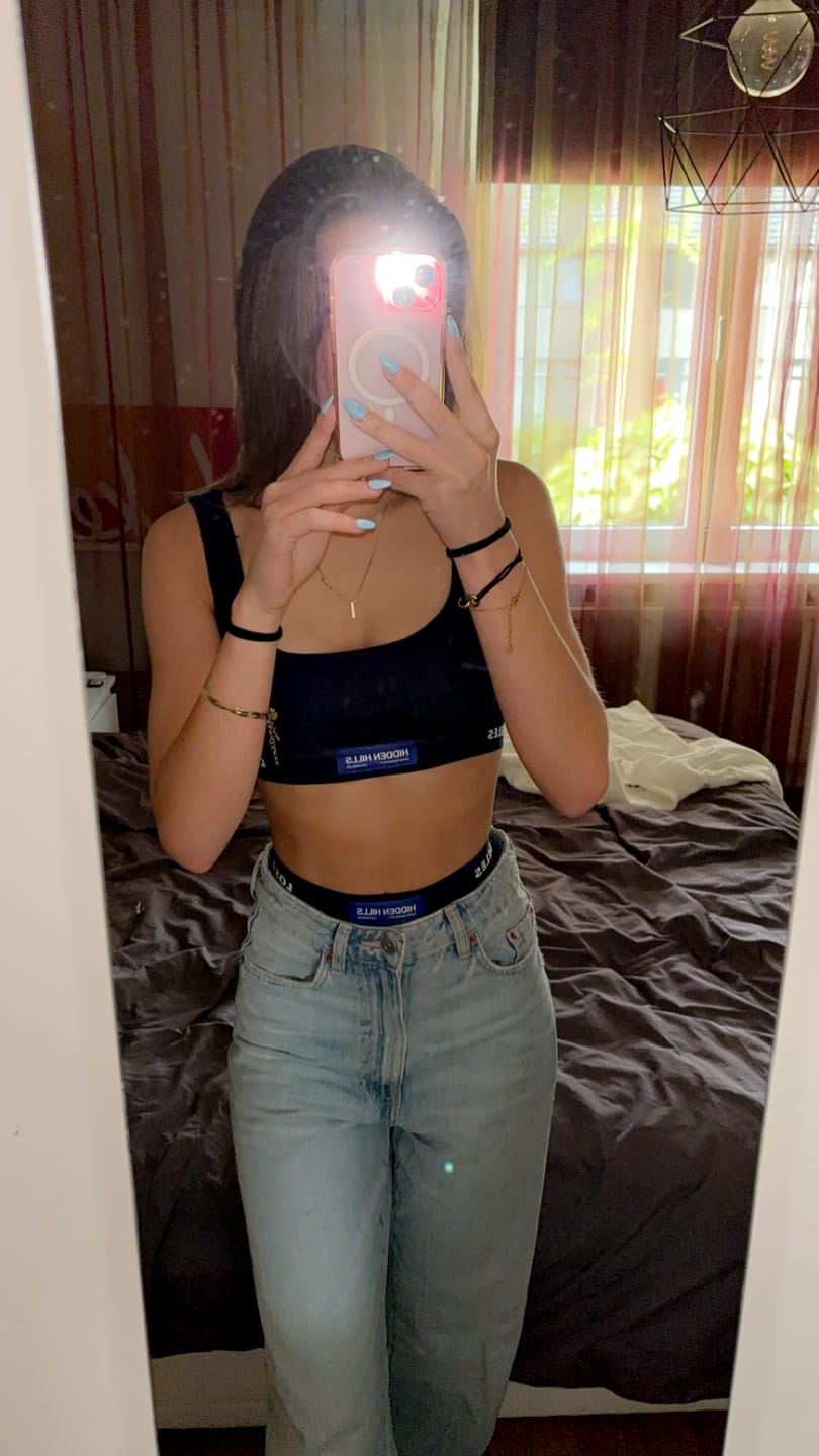 Customer photo review of LABEL BRA TOP NAVY