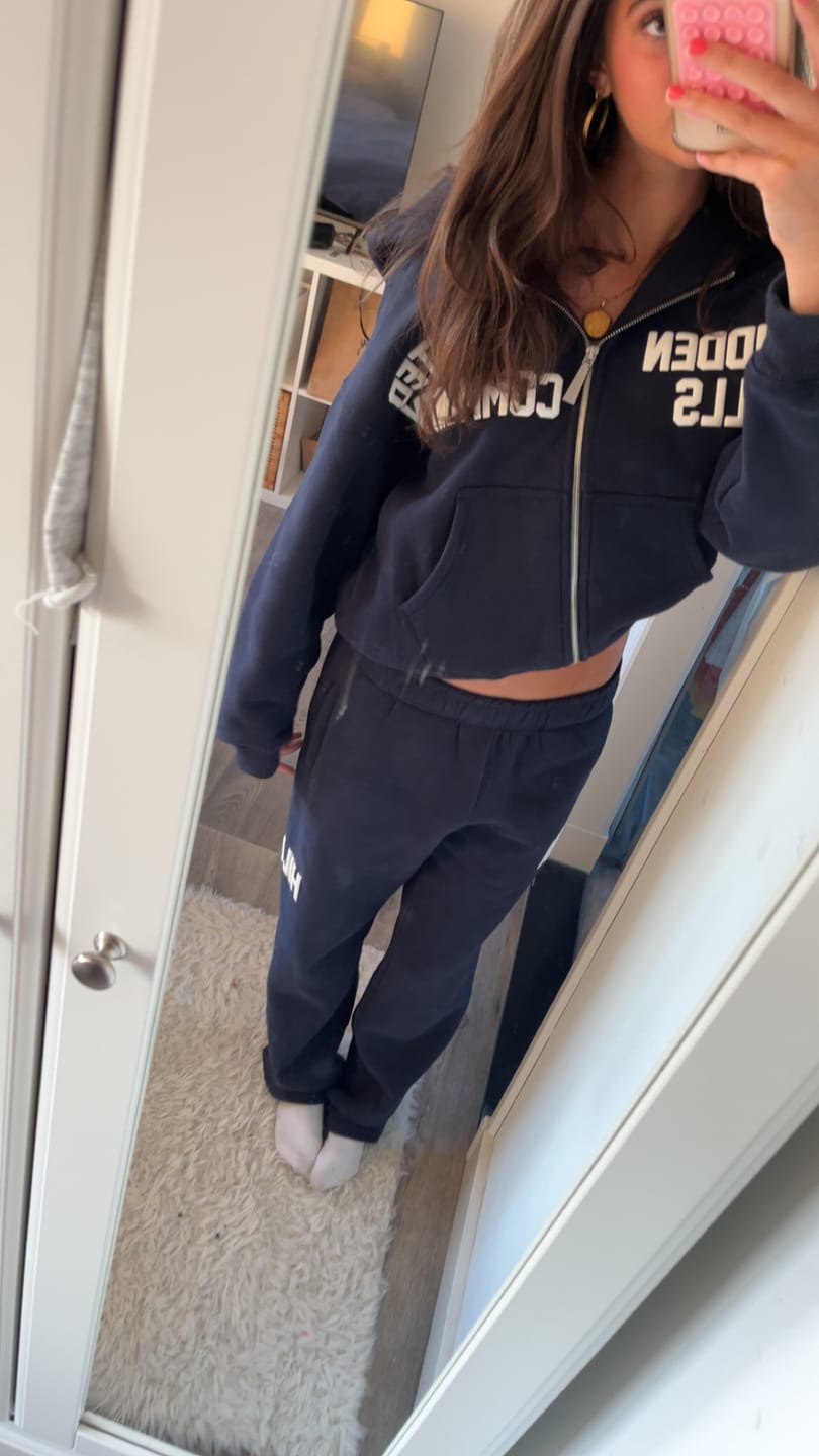 Customer photo review of GATED COMMUNITY ZIP HOODIE NAVY