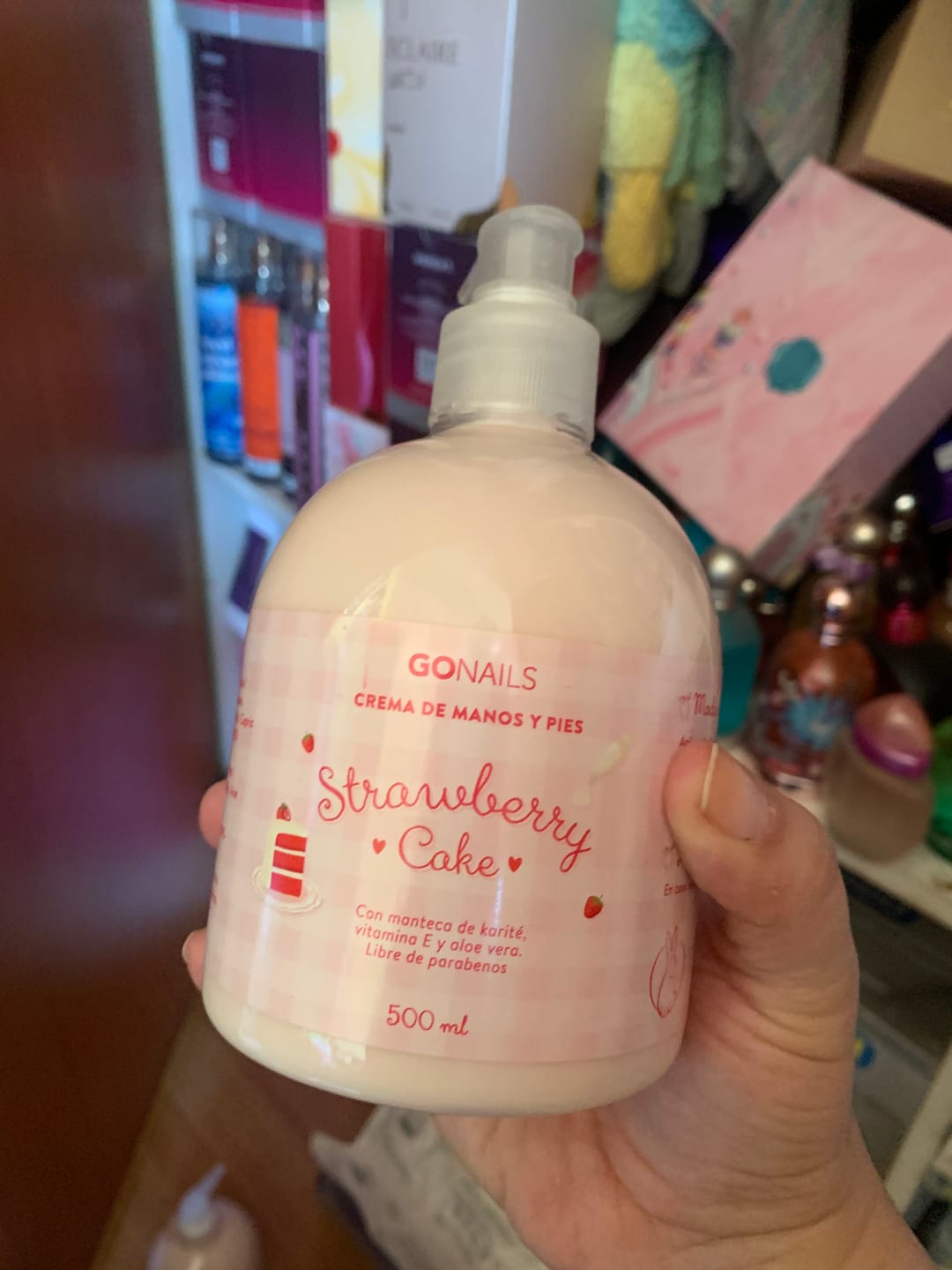 Customer photo review of Crema de Manos y Pies  - Strawberry Cake