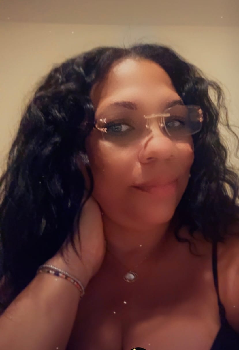 Customer photo review of 18K ROSE GOLD PINK PEARL