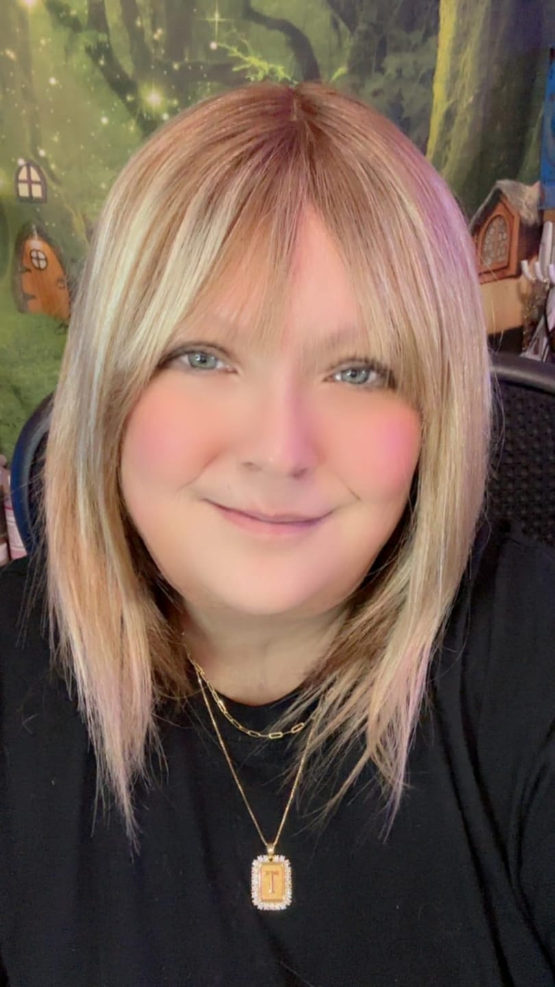Customer photo review of Moresoo Clip In Mono Topper Hairpieces Real Human Hair 5"*5" Base Blonde Hair(#P18/613)