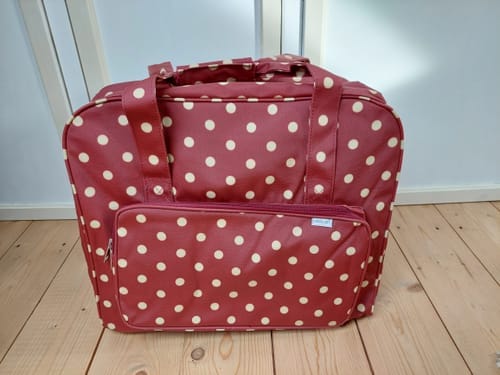 Customer photo review of Deluxe Red Spot Sewing Machine Bag