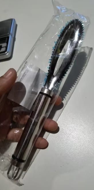 Customer photo review of Easy Fish Scales Scraper