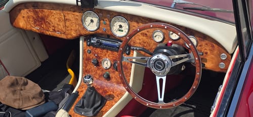 Customer photo review of Wood Rim Steering Wheel 70mm PCD.  3 Diameters.  2 Colours
