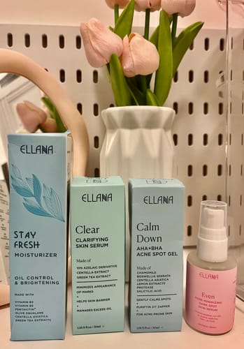 Customer photo review of Stay Fresh Moisturizer Controls Oil and Brightens