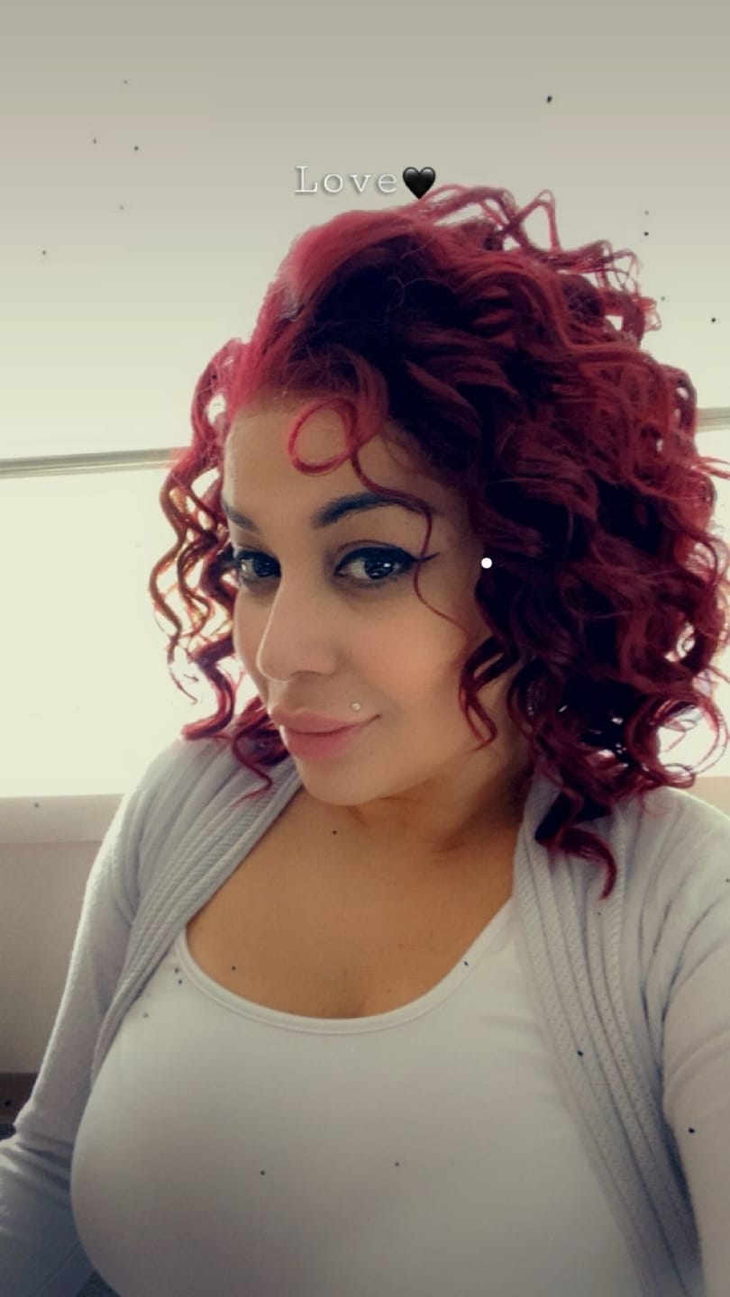Customer photo review of Outre Airtied Glueless Human Hair Blend 13x6 HD Lace Front Wig - HHB-LOOSE DEEP 12"
