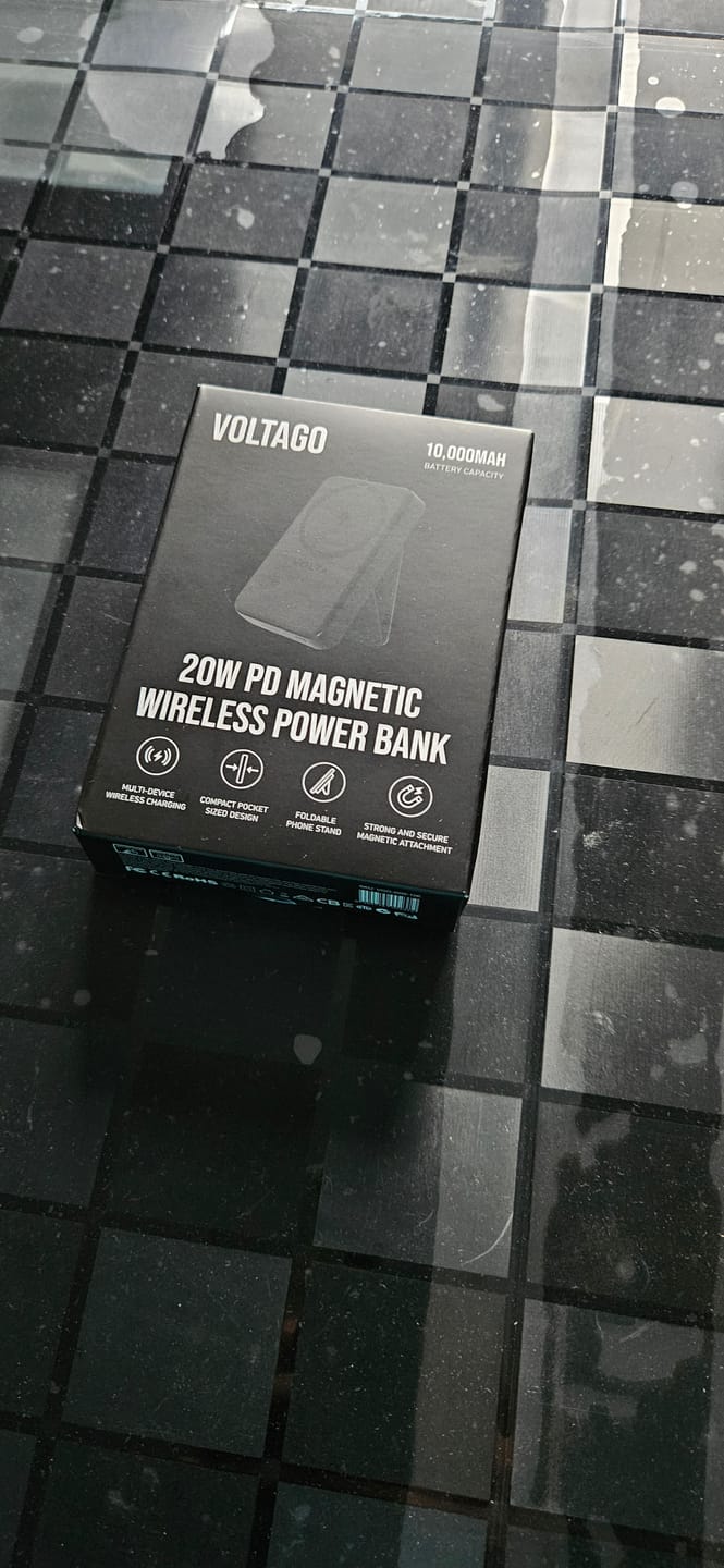 Customer photo review of VoltaGo - Magnetic Power Bank (10k mah)