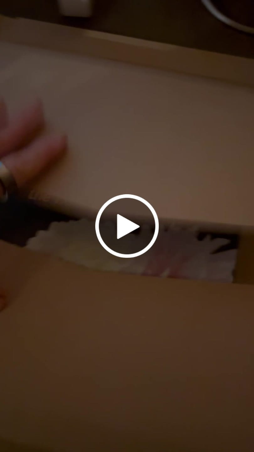 Customer video review of Self Sealing Wrap Mailer A4 302 x 240 x 80mm Book Wrap R4w