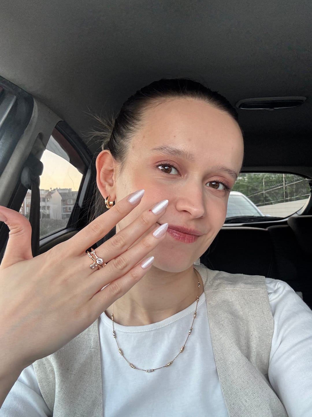 Customer photo review of Shimmer Petal - Short Almond - 30 Adet Takma Tırnak