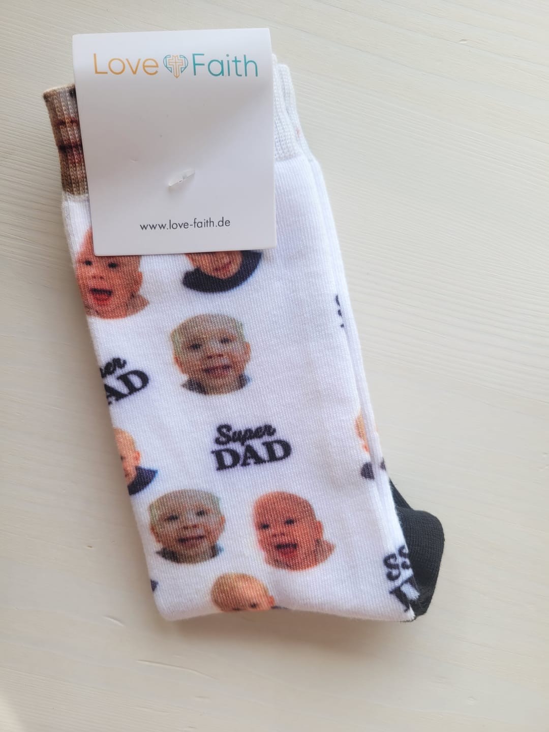 Customer photo review of Bester Papa - Personalisierte Socken für die Familie mit Foto
