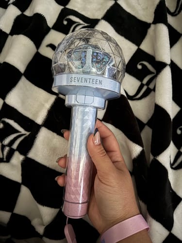 Customer photo review of [5TH PRE-ORDER] SEVENTEEN - OFFICIAL LIGHT STICK VER.3 10TH ANNIV.