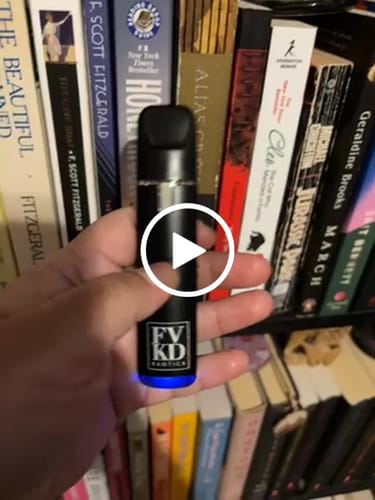 Customer video review of FVKD LIQUID DIAMONDS DISPOSABLE | 3.5G