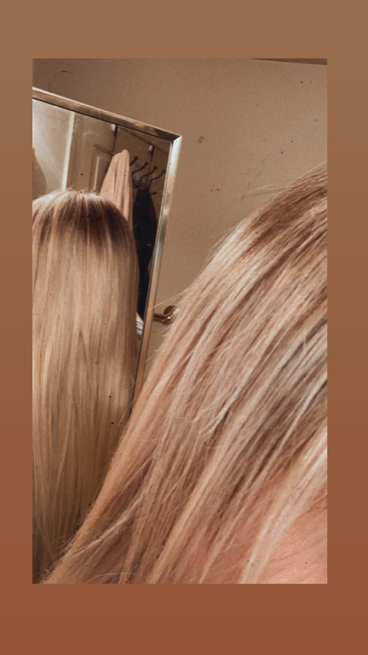Customer photo review of Moresoo Clip In Mono Topper Hairpieces Real Human Hair 5"*5" Base Blonde Hair(#P18/613)