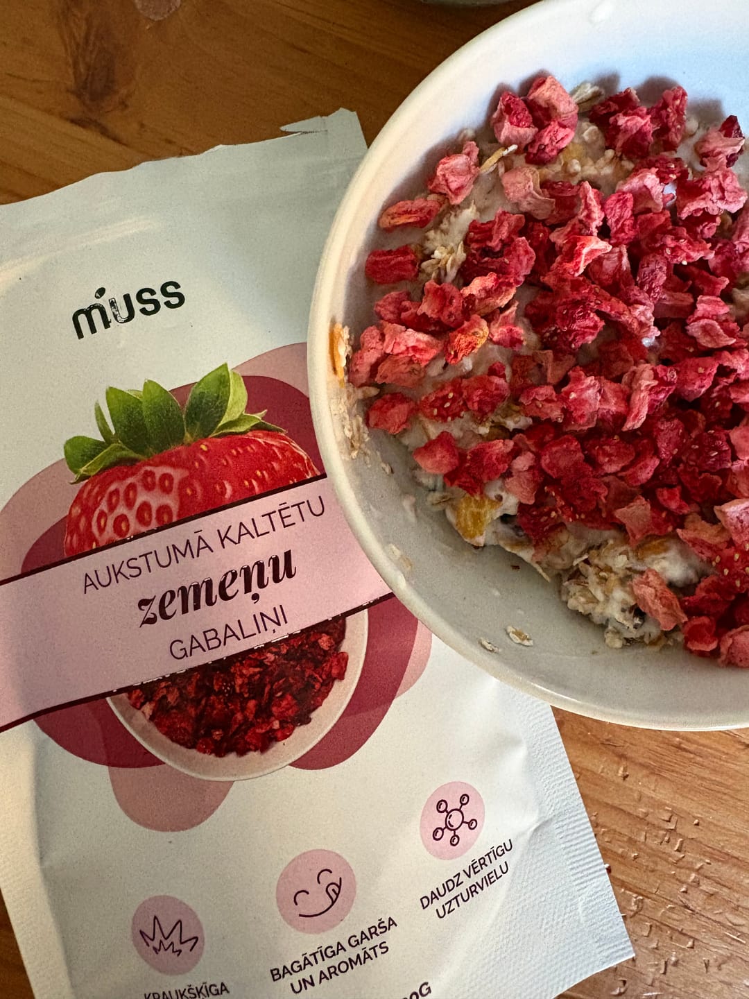 Customer photo review of Aukstumā Kaltētas Zemenes