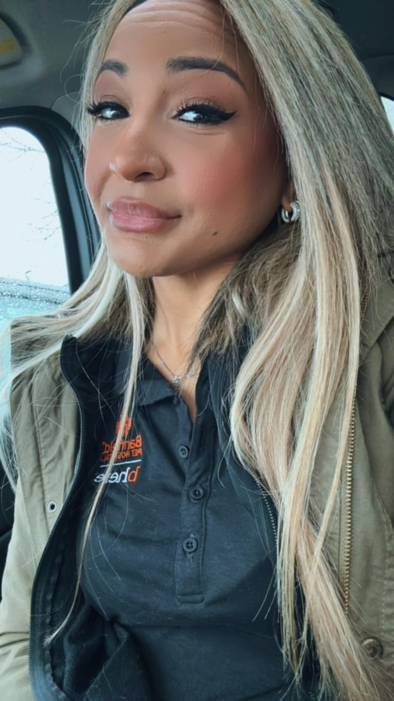 Customer photo review of Moresoo Clip In Mono Topper Hairpieces Real Human Hair 5"*5" Base Blonde Hair(#P18/613)