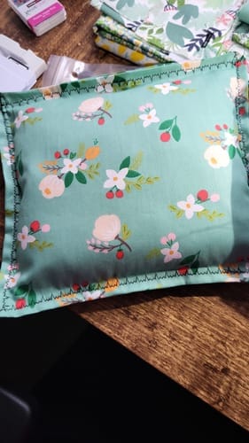 Customer photo review of Singer M1605 Sewing Machine - Simple to use, ideal for beginners - New 2025 model