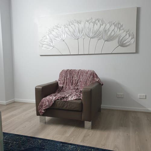 Customer photo review of Forms of White - YA551C