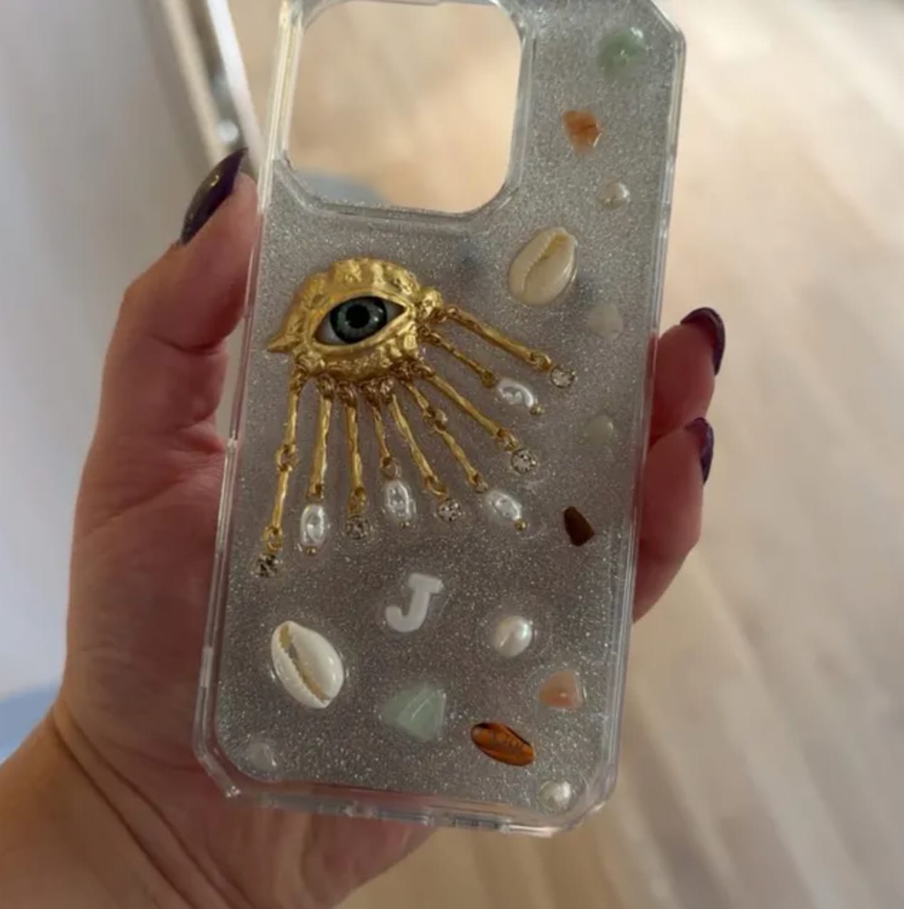 Customer photo review of Dream Series. Golden eye