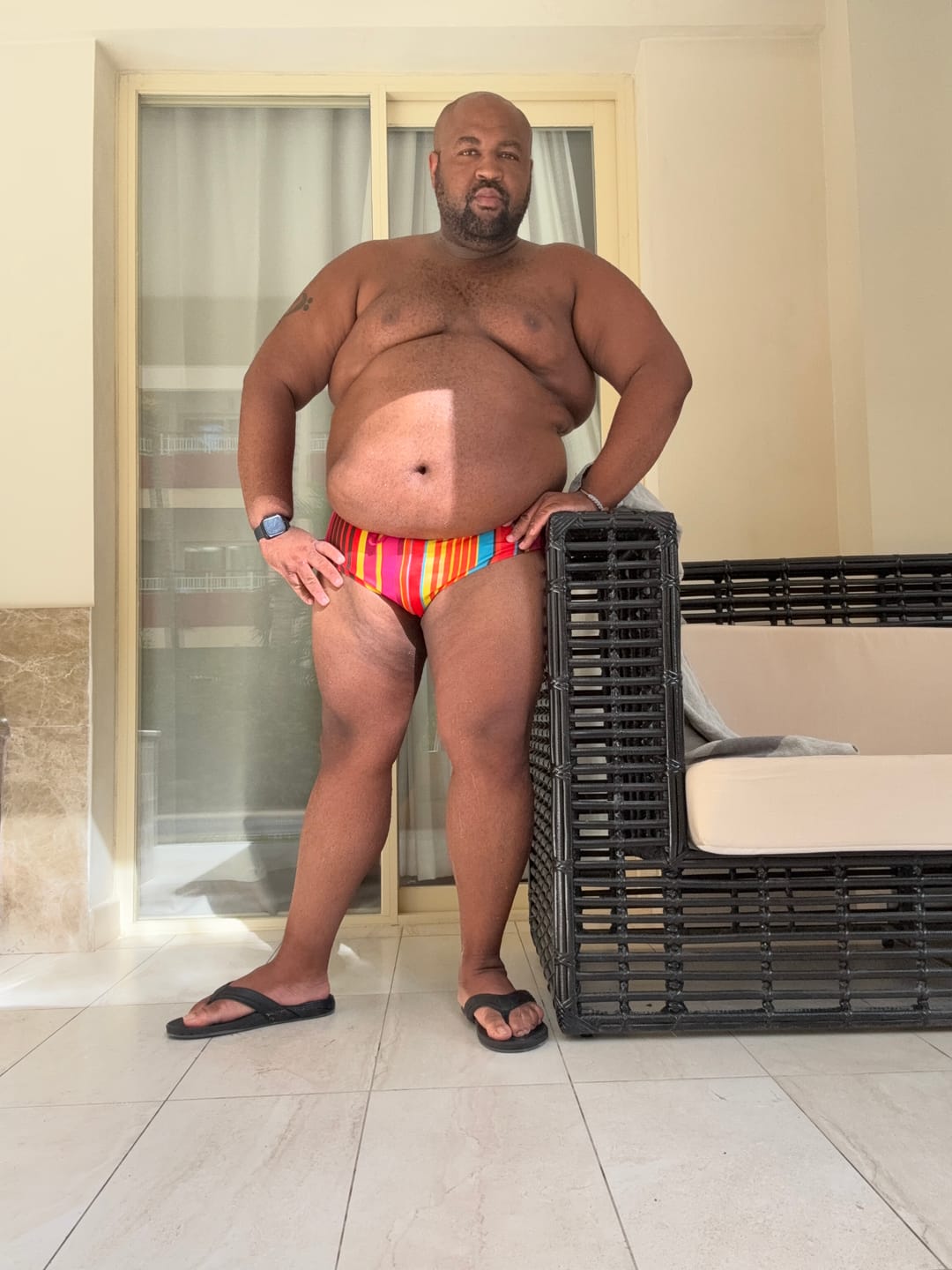 Customer photo review of The Brief // KARNIVÁL STRIPE