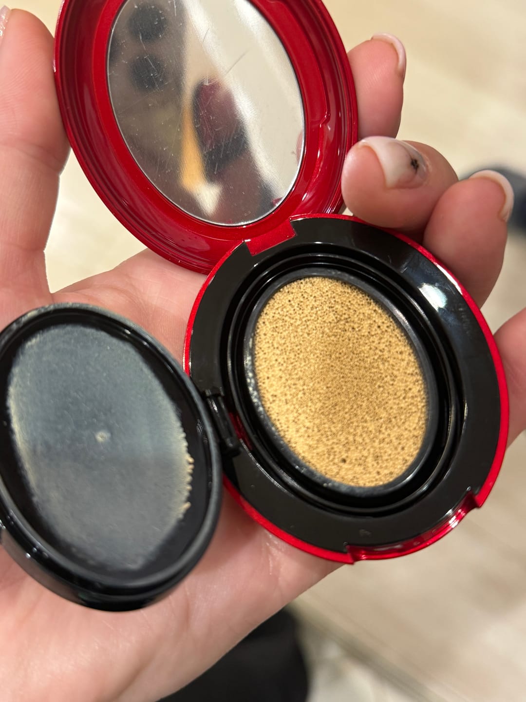 Customer photo review of Noturīgs kušons ar daļēji matētu noslēguma akcentu TIRTIR Mask Fit Red Cushion SPF40 PA++