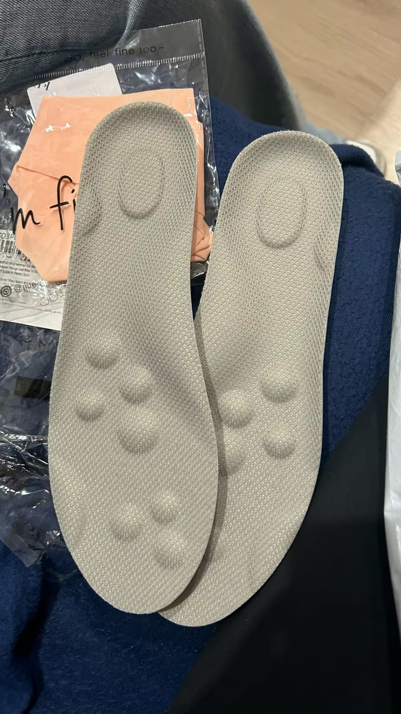 Customer photo review of Armadilo Orthopedic Massage Insoles