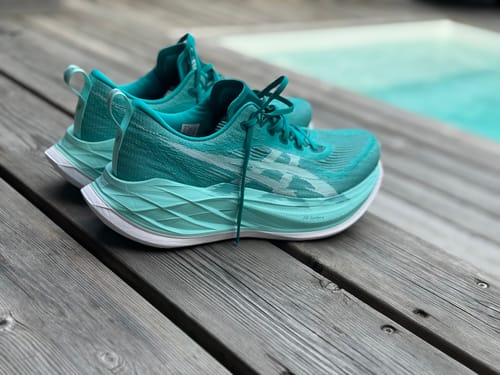 Customer photo review of Asics Superblast 2