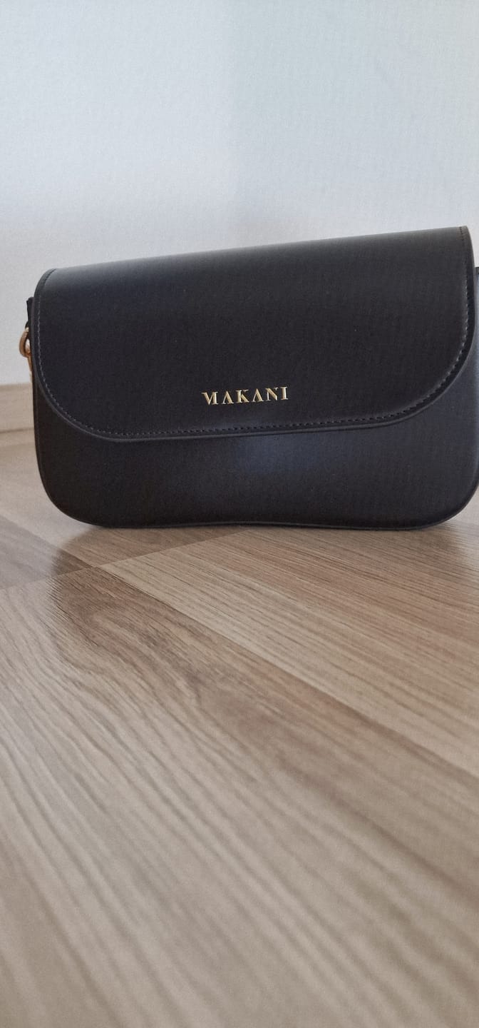 Customer photo review of CHLOIE - BLACK