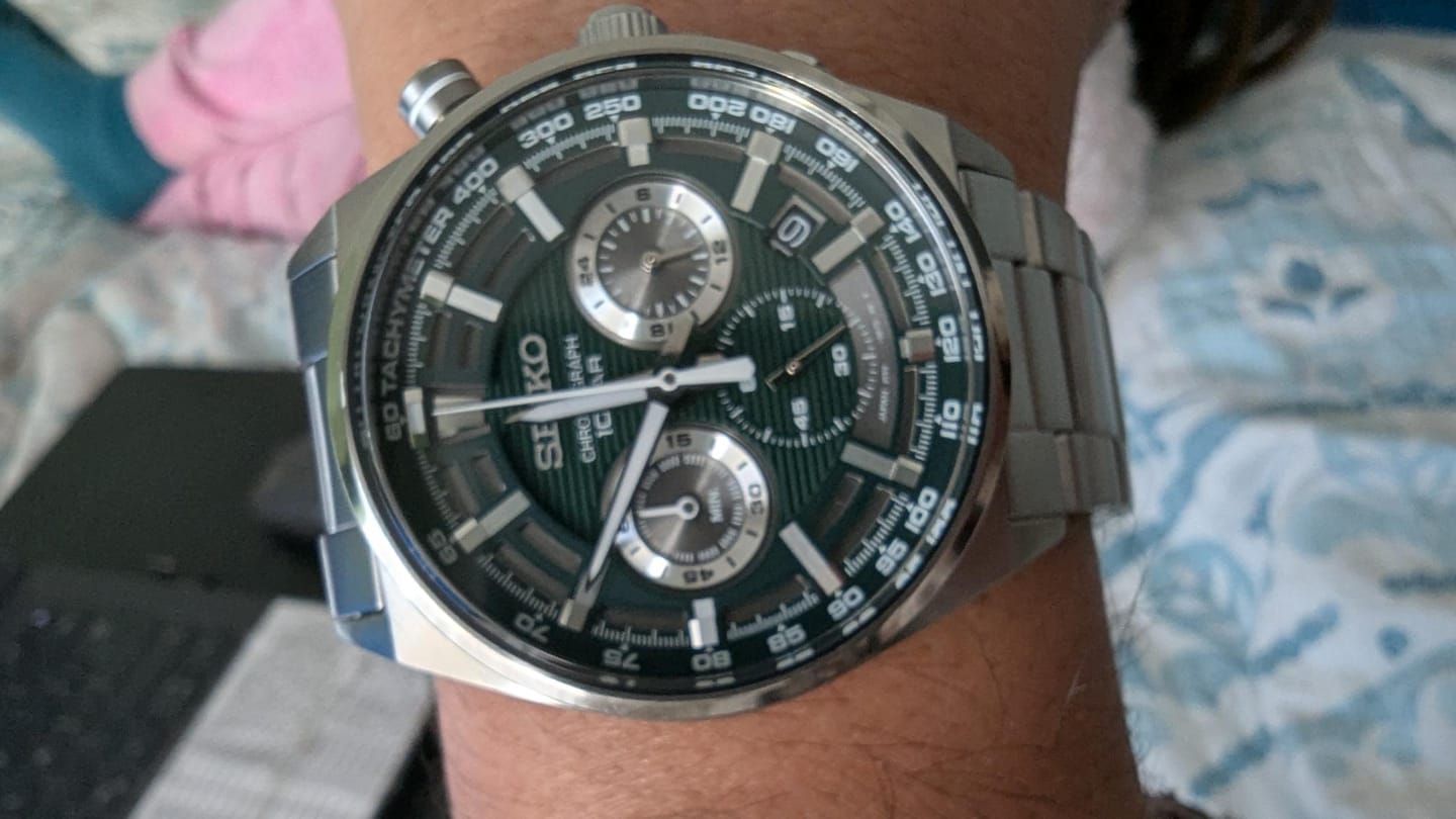 Customer photo review of Reloj Seiko Chronograph SSB405 Neo Sports 41mm [EXCLUSIVO]