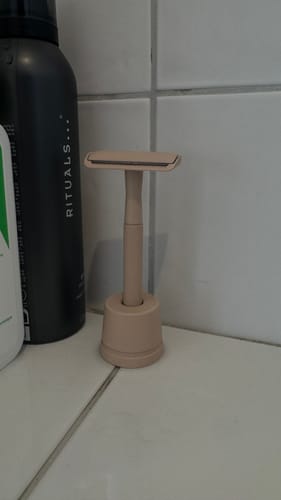 Customer photo review of The Sofie Shave