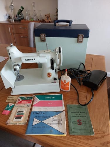 Customer photo review of Bobbins - Class 15 Bobbin x 10 for Singer machines