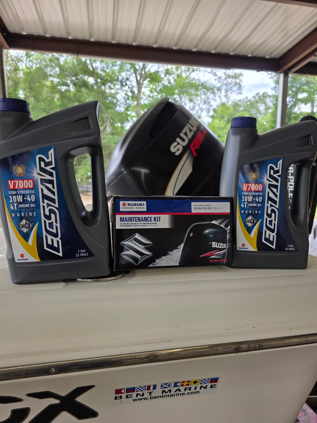 Customer photo review of Suzuki ECSTAR Marine Oil 10W-40 V7000 (Gallon)