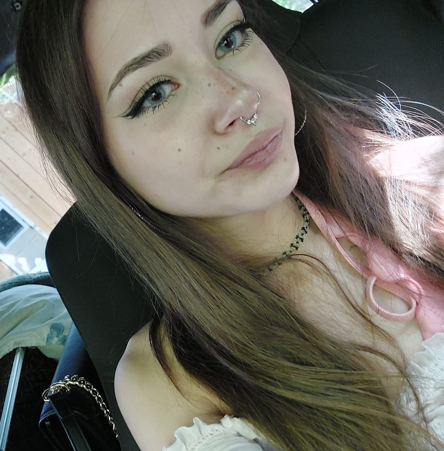 Customer photo review of Eyemoody Lemon Grey | 6 Months, 2 pcs