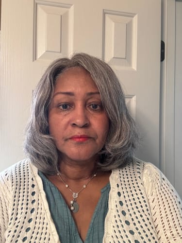 Customer photo review of Luvwin 5x5 Salt And Pepper Glueless Gray Color Pre-Cut Lace Layered Cut Straight Bob Wig 100% Human Hair