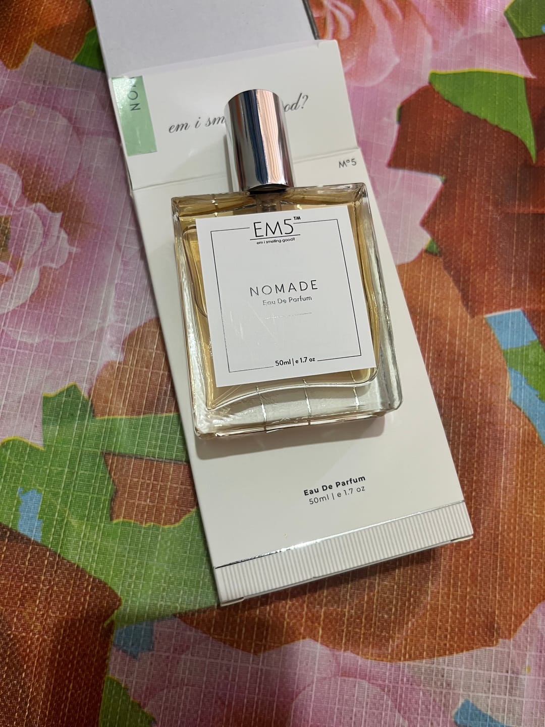Customer photo review of EM5™ Nomade Unisex Perfume EDP Spray for Men & Women | Amber Oud Smoky Leather Fragrance Accords | Luxury Gift for Him / Her | Variants Available: 50 ml Spray / 15 ml Spray