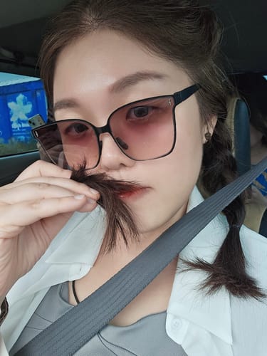 Customer photo review of Kai Square Framed Sunglasses