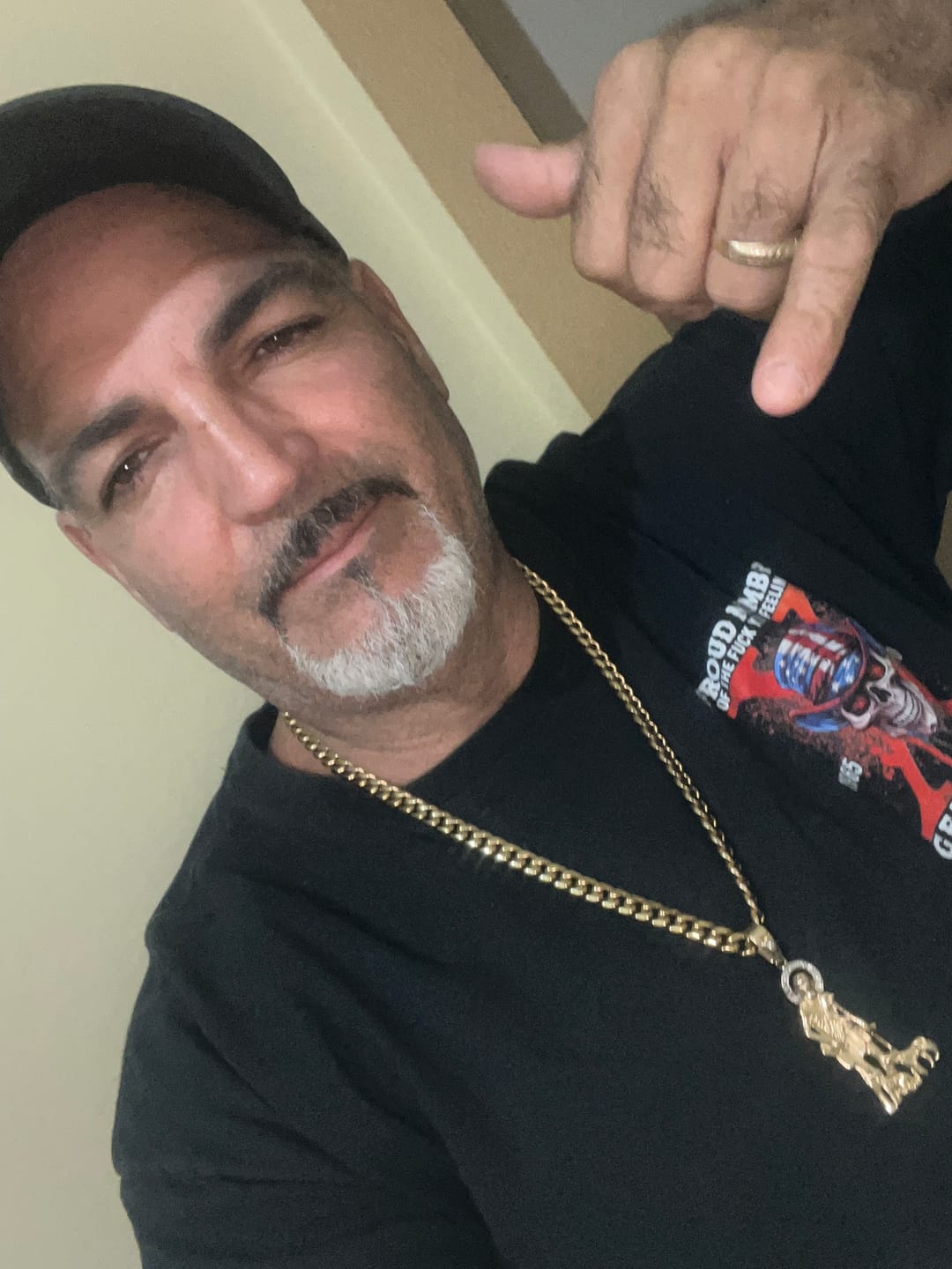 Customer photo review of 6-18mm Miami Cuban Necklace