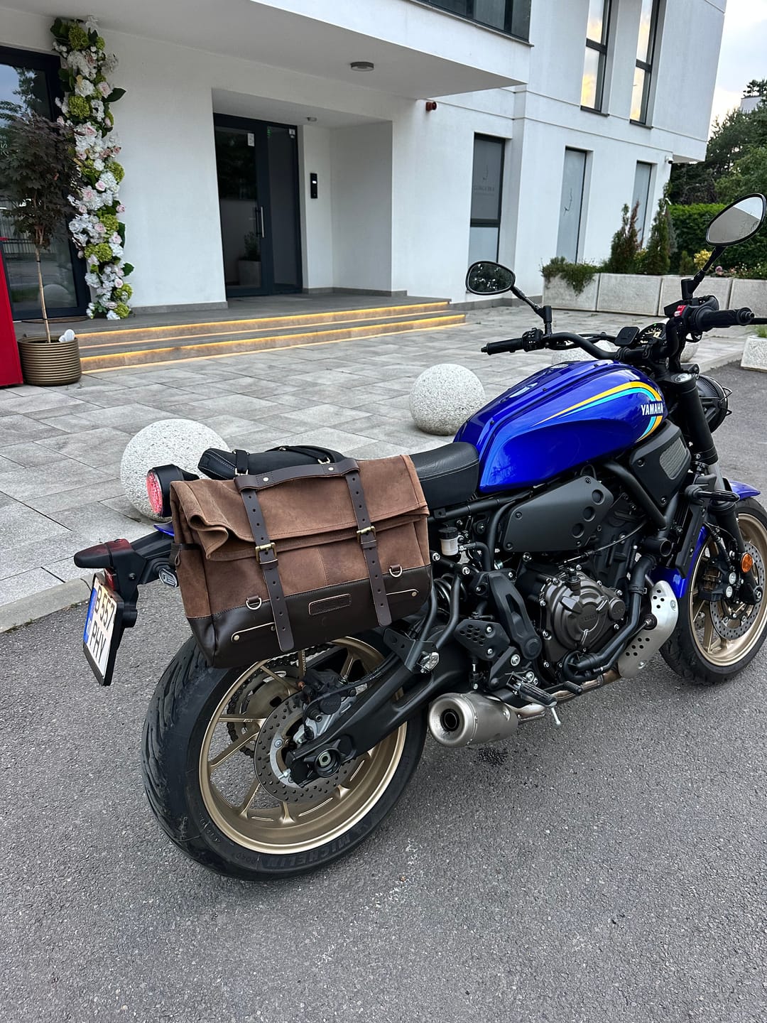 Customer photo review of outlaw saddlebag