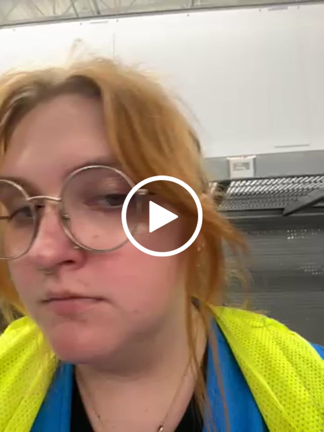 Customer video review of Loose glitter pigment - Radiance