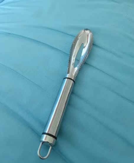 Customer photo review of Easy Fish Scales Scraper