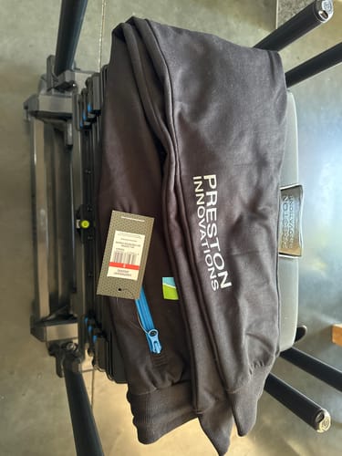 Customer photo review of LIGHTWEIGHT JOGGERS