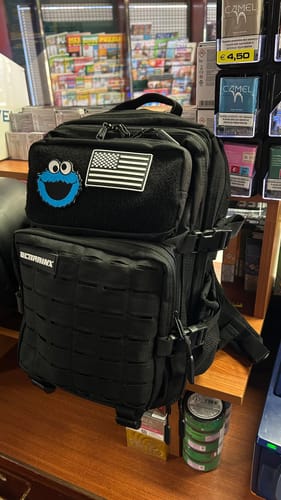 Customer photo review of Mochila Táctica V2 25L Negro