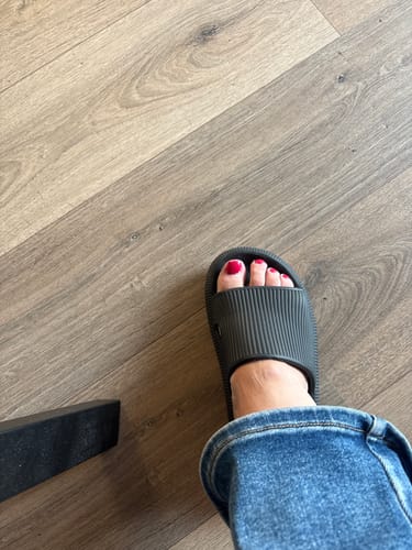 undefined review of HappyFlops image 1 out of 1
