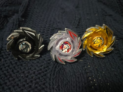 Customer photo review of [Pre-Order] Full Set Takara Tomy Beyblade X CX-06 FoxBrush J9-70GR