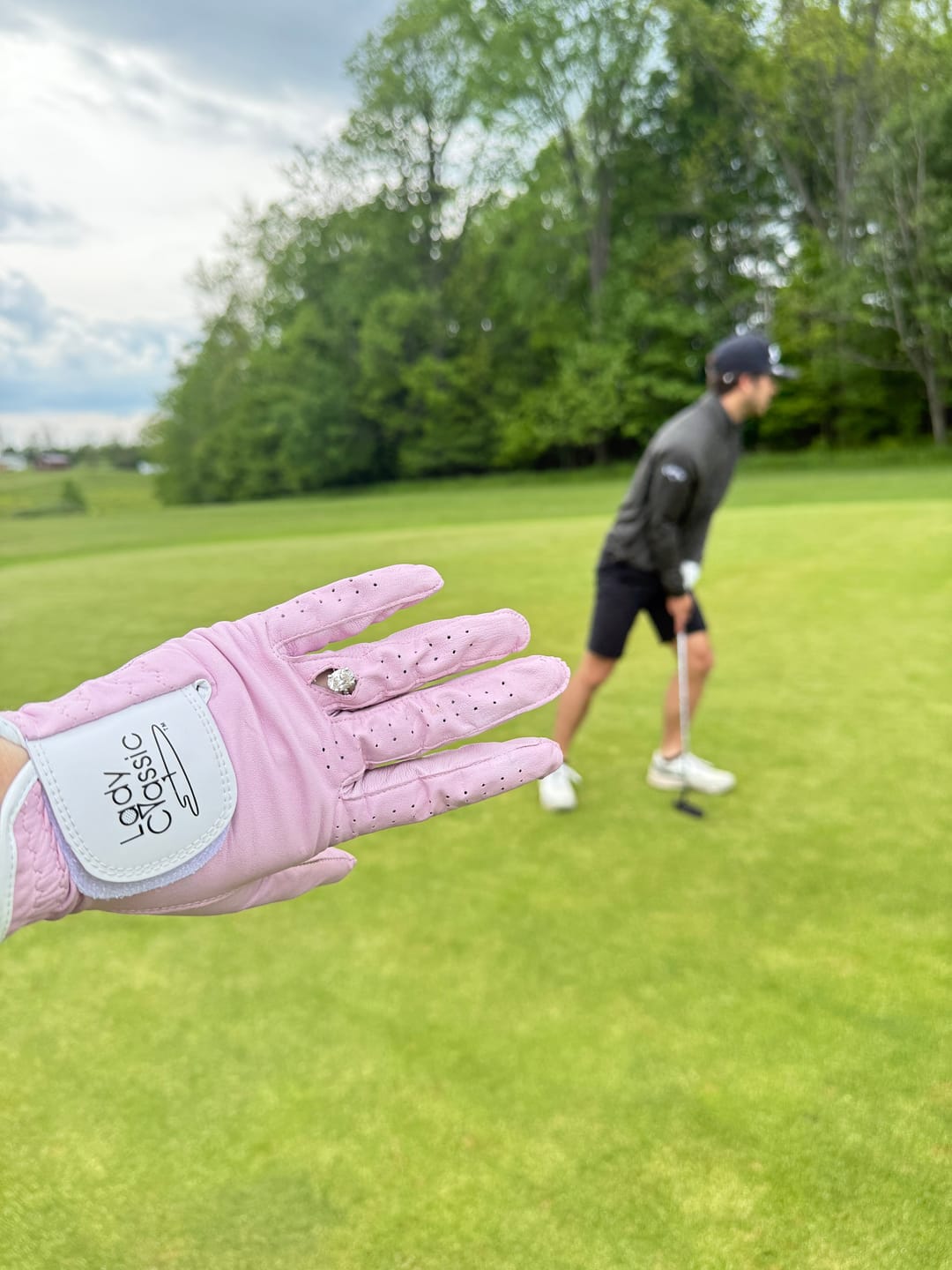 Customer photo review of Lady Classic Ring Glove