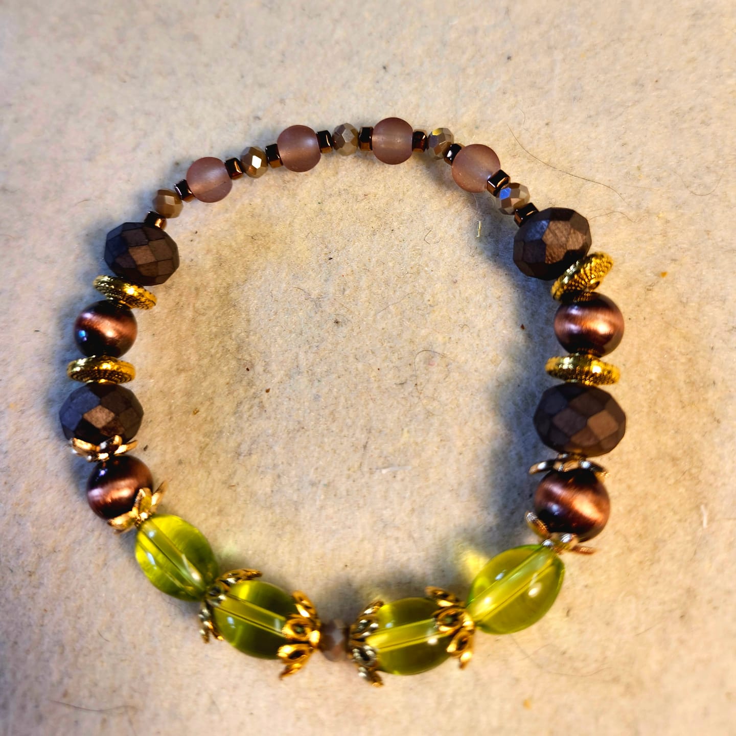 Customer photo review of Mini Bead Mix in Avocado on E'rything