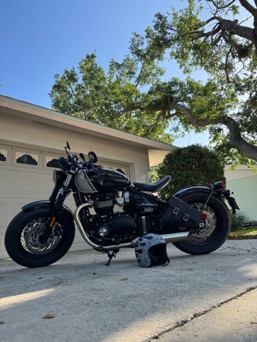 Customer photo review of Triumph Bobber Speedmaster Left Side Solo Bag - TBL01