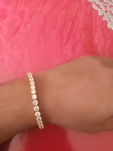 Customer photo review of TENNISBOY BRACELET. - 5MM GOLD